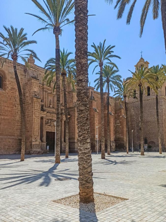 Expoholidays - Plaza Vieja Con Parking Incluído * Almería
